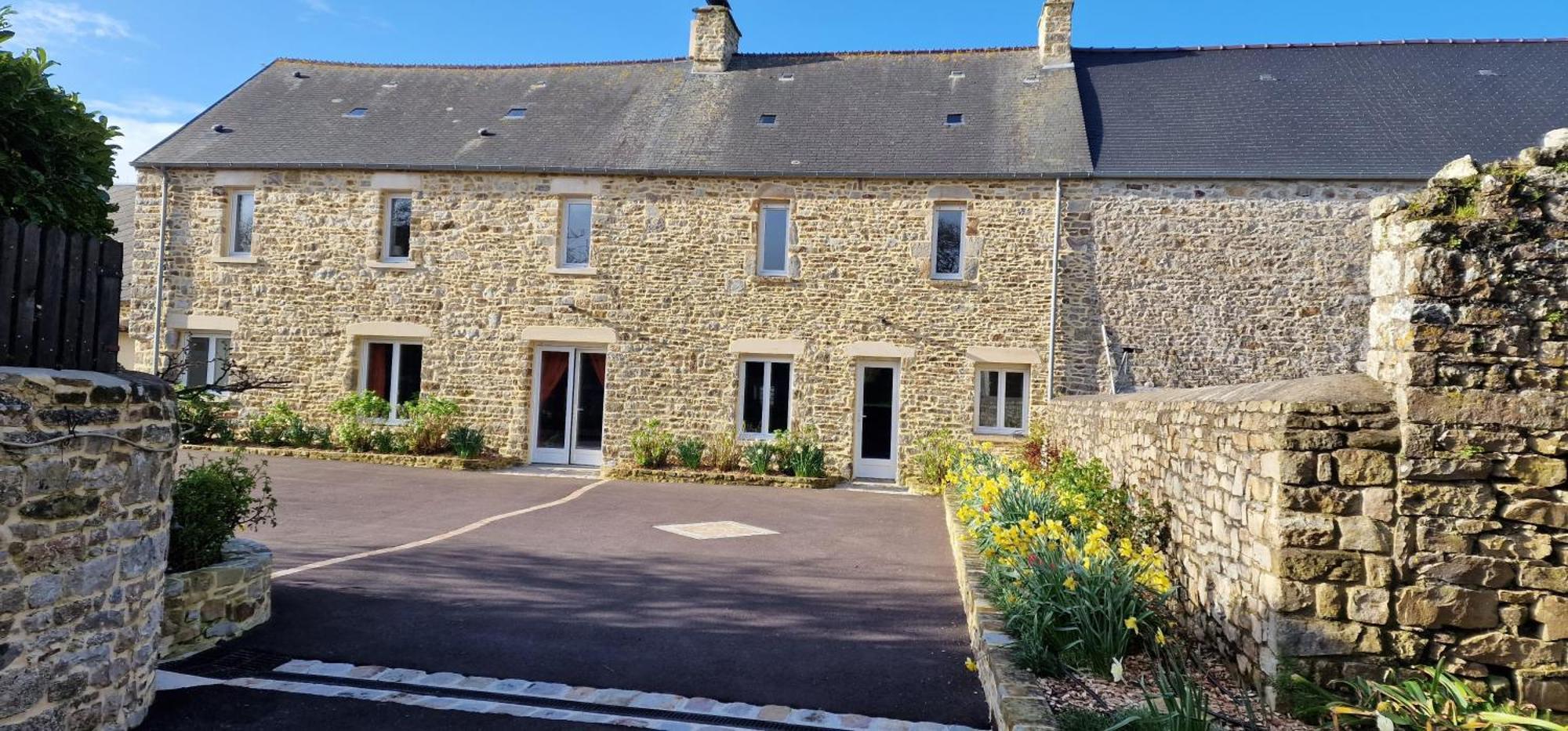 Villa Le Dy en fleurs à Saint-Maurice-en-Cotentin Extérieur photo